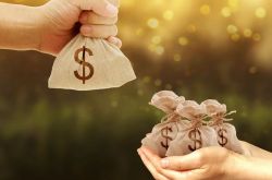 身价7500万❗隆戈：米兰对莱奥要价9500万，球员父亲曾与拜仁谈过